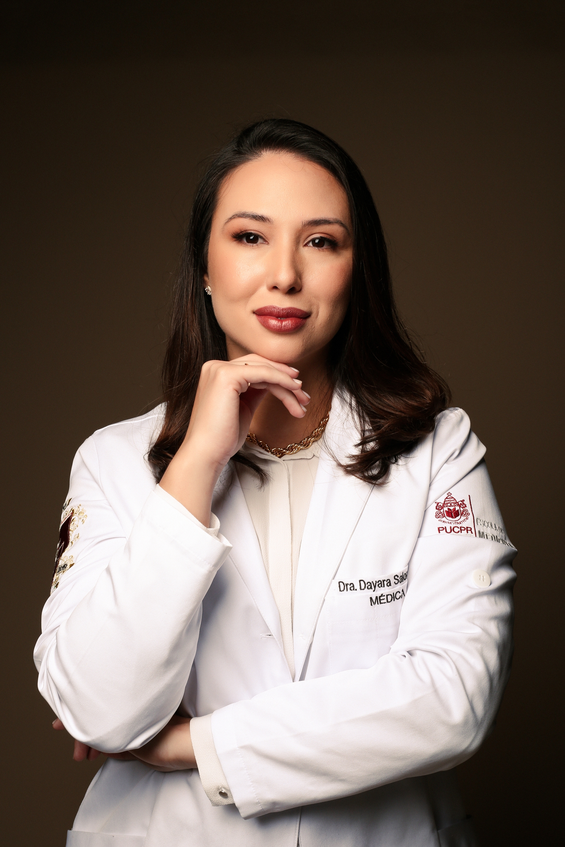 Dra. Dayara Salomão - Formação Profissional